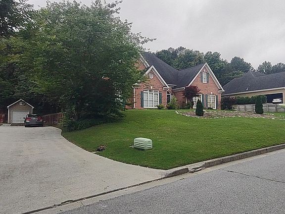 4th image of 735 Ridge Rd