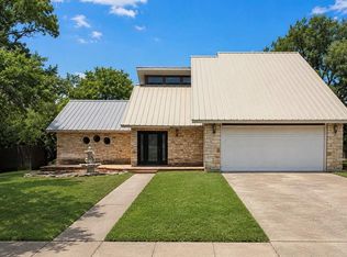 302 Meadow Creek Dr, Pflugerville, TX 78660