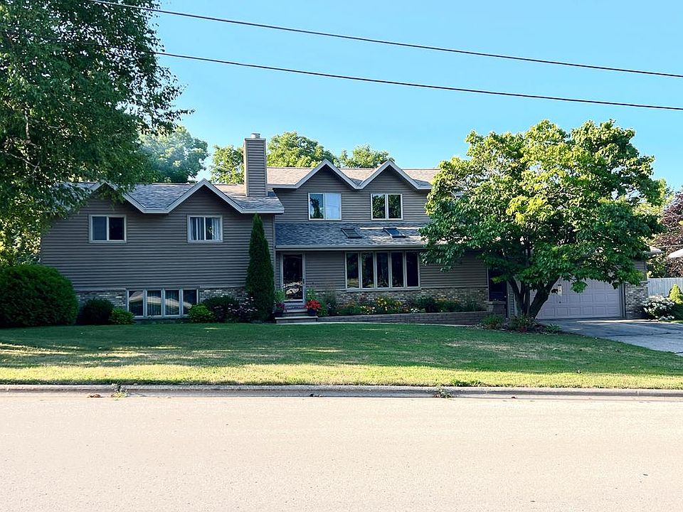 1st image of 808 W Hickory St