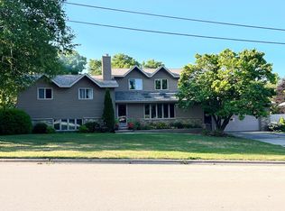 808 W Hickory St, Sturgeon Bay, WI 54235