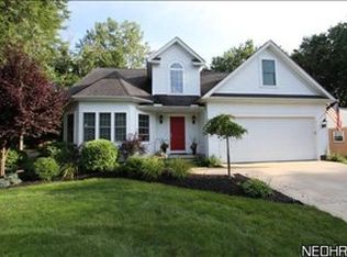 35416 Grover Rd, Eastlake, OH 44095