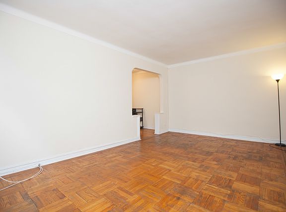4th image of 84-49 168th St #5V