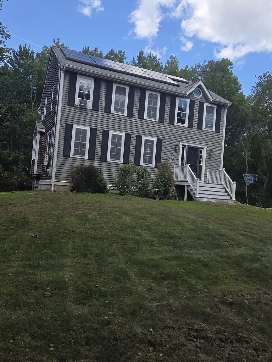 3 bed, 1.5 bath, 1844 sqft, $3,900 — Photo 1