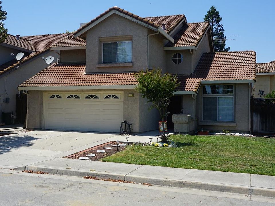 1st image of 170 Fox Hollow Cir