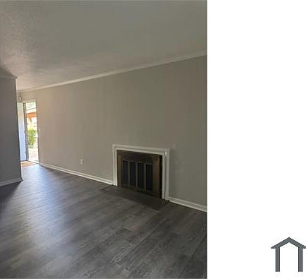 2nd image of 26 Willowick Dr