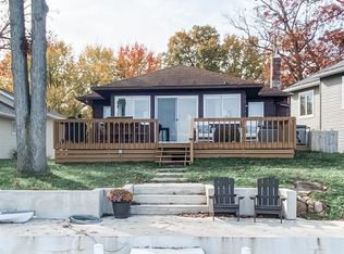 833 E Willis Park Dr, North Webster, IN