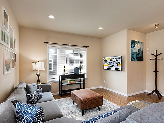 5th image of 4803 215th Ln SW Unit 41