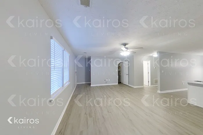 4 bed, 3.0 bath, 1659 sqft, $1,975 — Photo 4