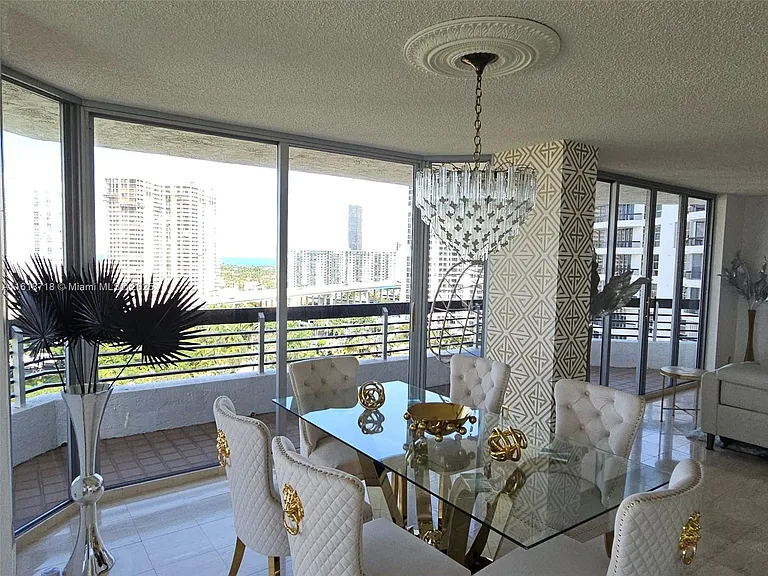 3600 Mystic Pointe Dr #1607 — Photo 29