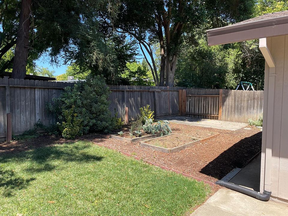 1st image of 613 Hermosa Pl