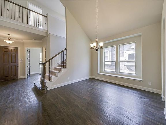5th image of 1737 Goliad Way