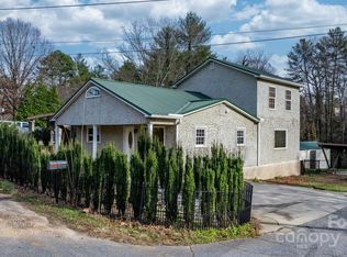 200 Walnut Ave, Hudson, NC 28638