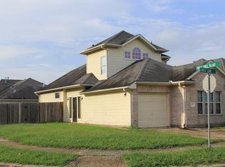 822 Forest Star, Houston, TX 77067