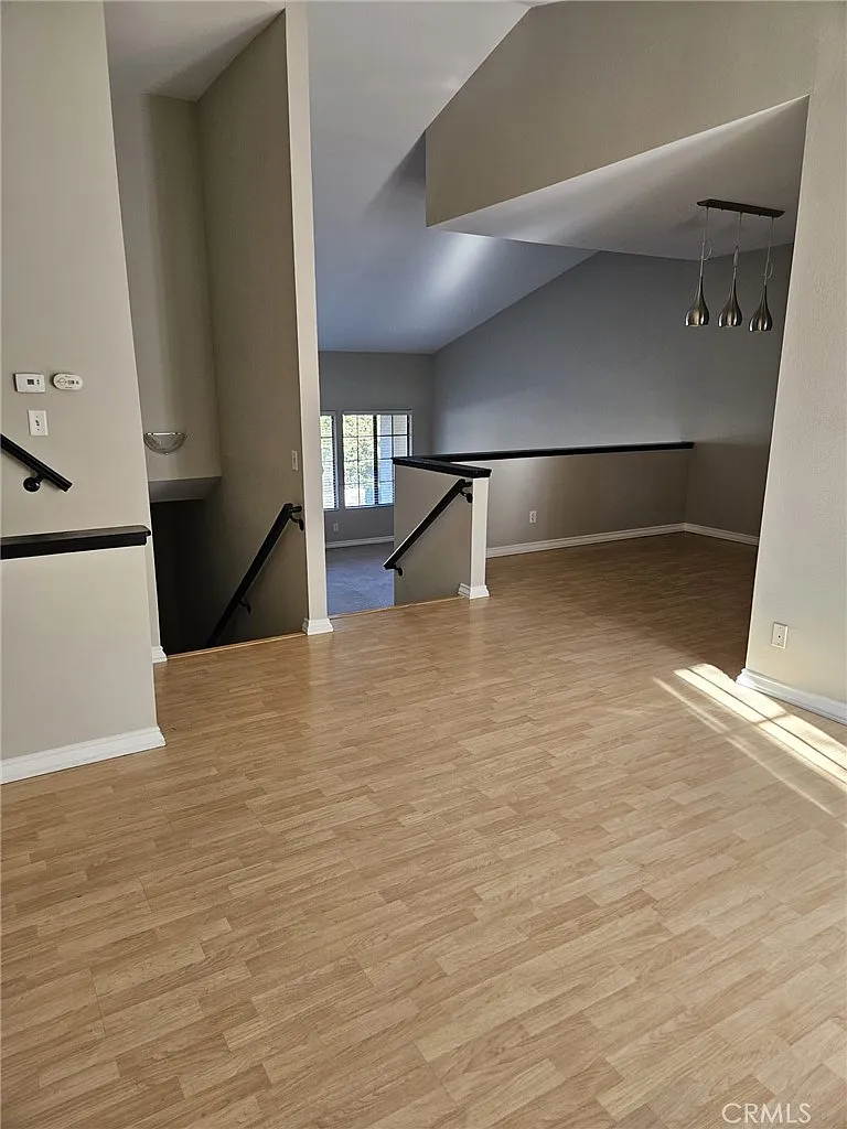 2 bed, 1343 sqft, $3,200 — Photo 3