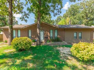 12 Cherry Valley Dr, Little Rock, AR 72211