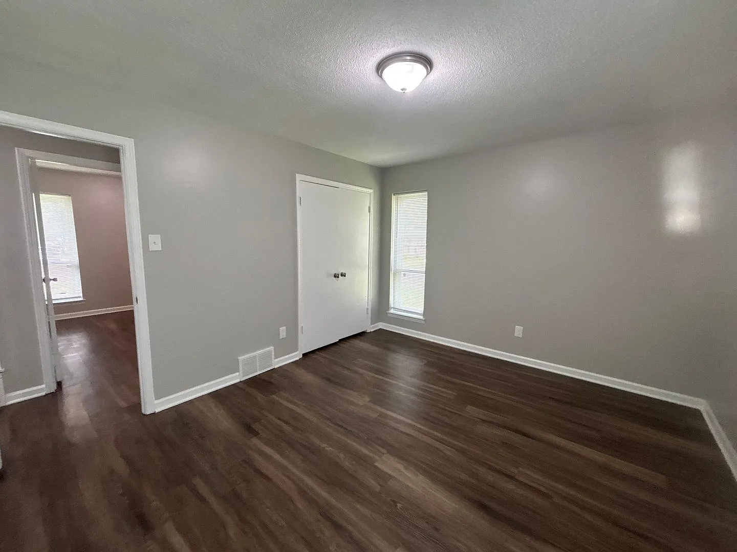 Welcome to 5095 Corkwood Drive! — Photo 3