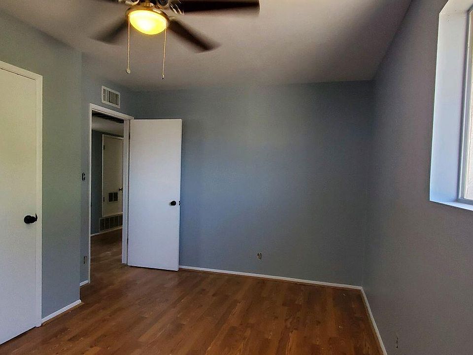 2nd image of 2237 E BLANCHE Drive