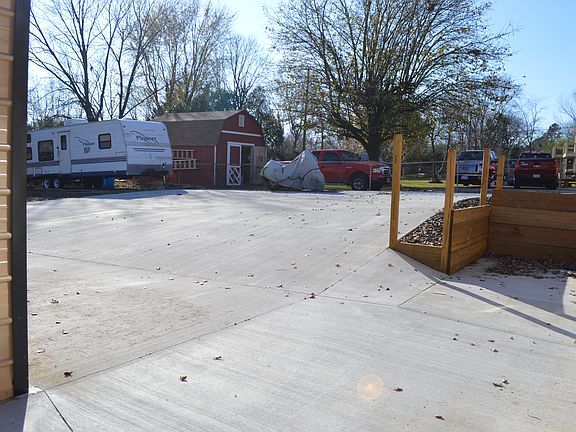 3rd image of 190 Haven Dr