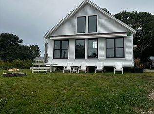 19 Field Rd, Harpswell, ME 04079