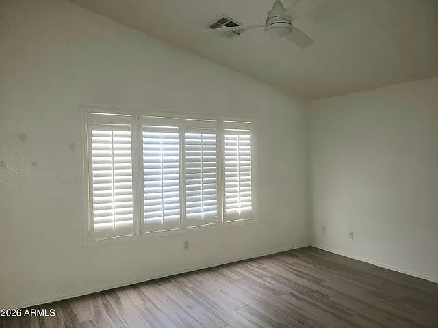 869 E Sheffield Ave — Photo 14