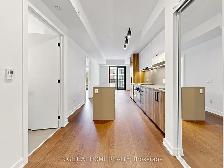 91 Montclair Ave #521 — Photo 16