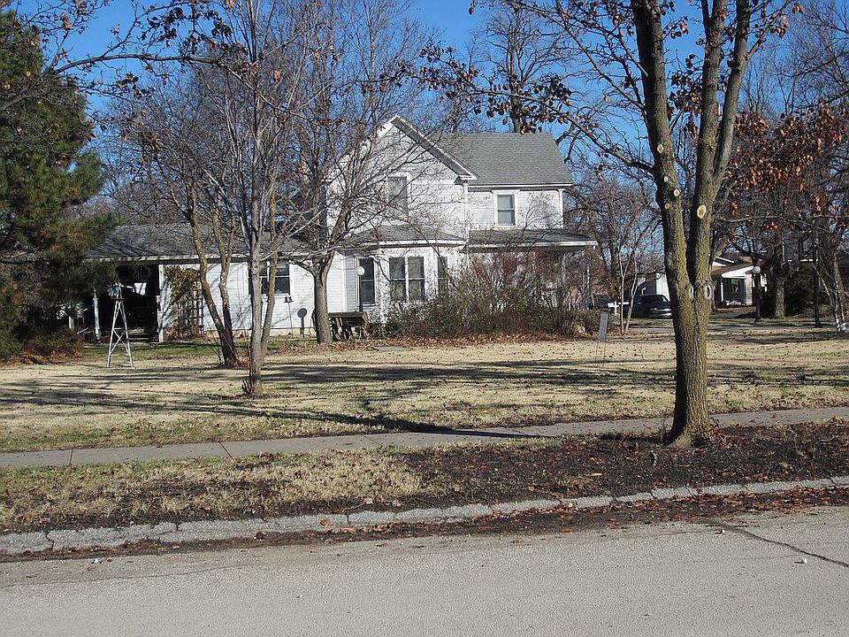 1st image of 213 S Jefferson St