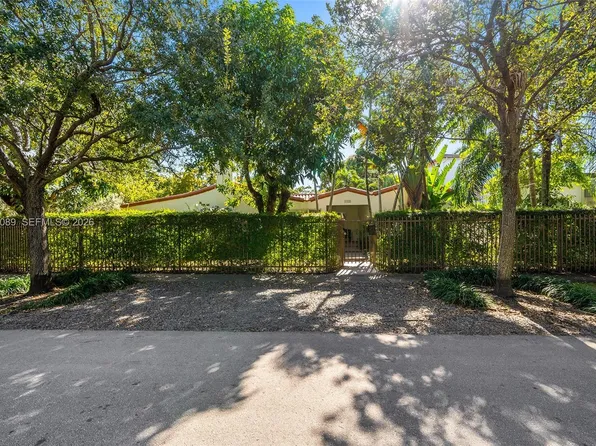 2400 Trapp Ave, Miami, FL 33133