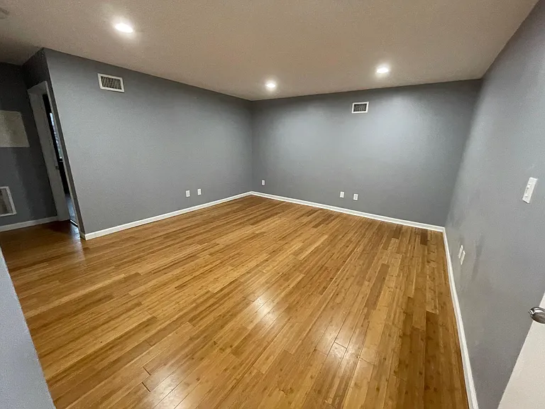 304 Georges Rd #A1 — Photo 5