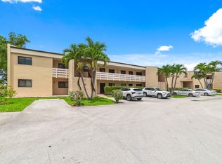 4491 Crystal Lake Dr APT 202C, Pompano Beach, FL 33064