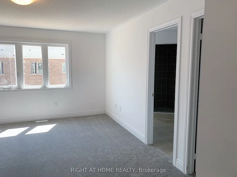 9 Mackenzie St — Photo 29