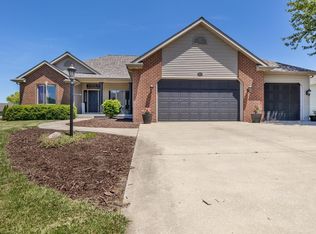 2084 Pheasant Ridge Dr, Warsaw, IN 46580