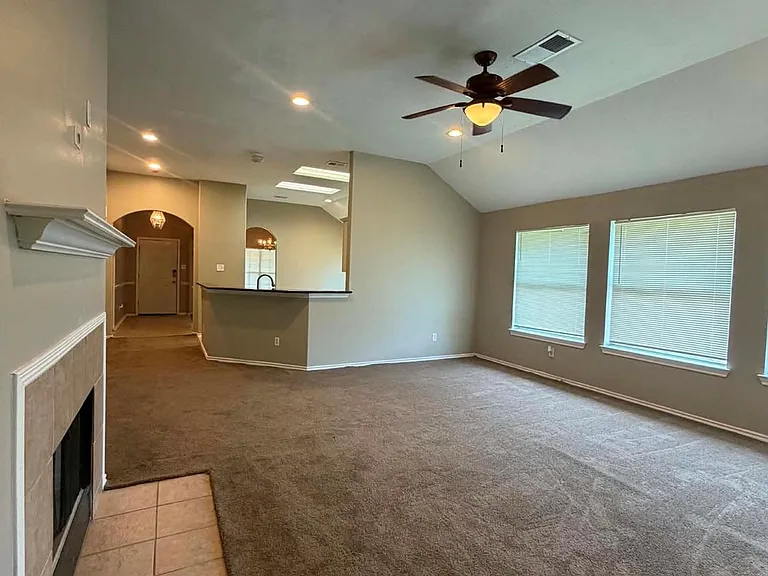 9119 Melody Park Ln — Photo 15