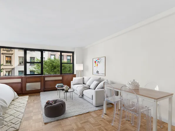 110 East 36th Street image 1 of 5