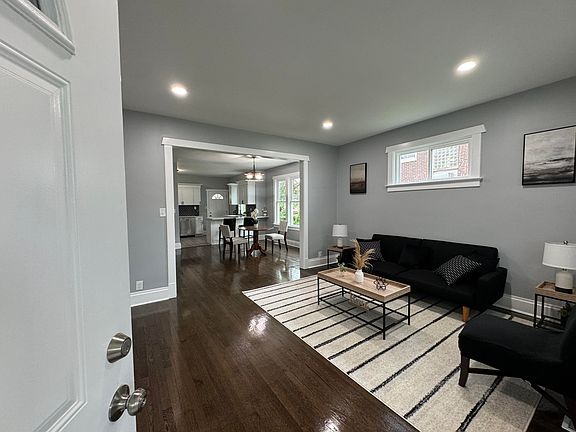 4th image of 1517 Lake Ave