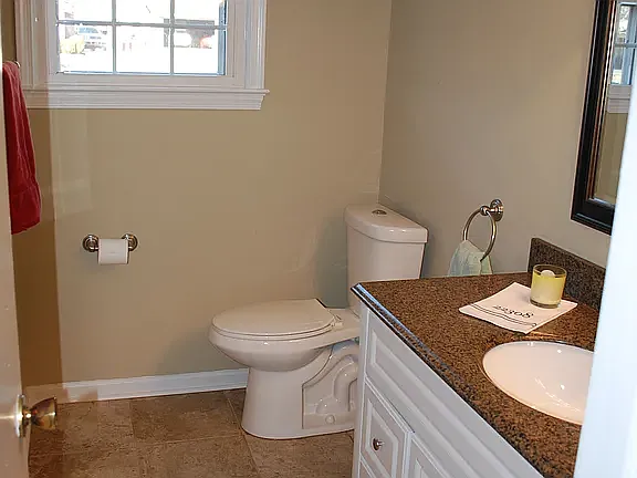 1907 Hackamore Ln — Photo 15