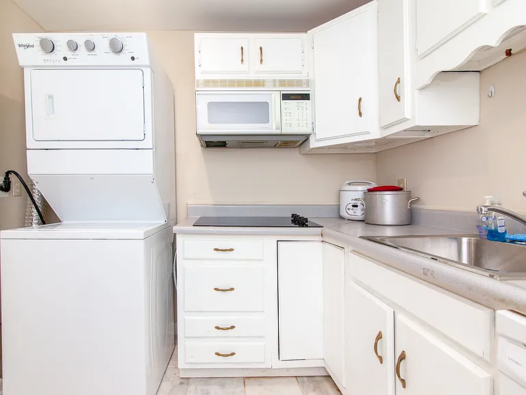 6034 Chesterbrook Rd #B — Photo 34