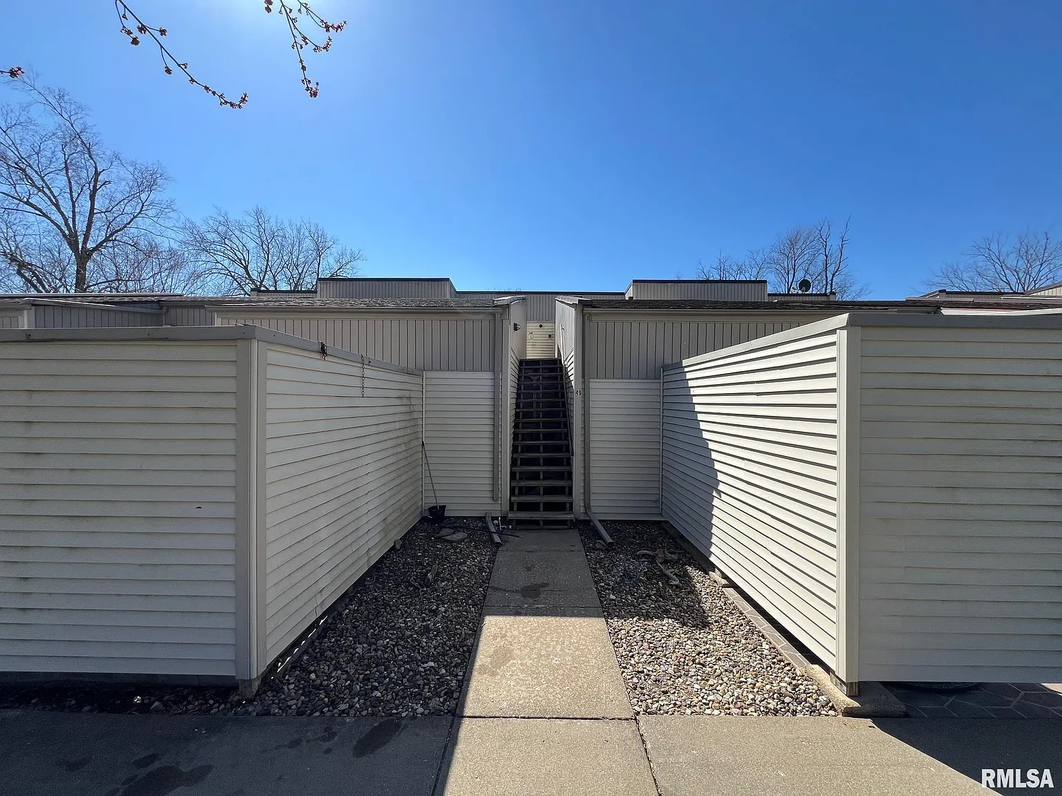 6809 N Frostwood Pkwy APT 48 photo 1