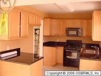 2nd image of 5037 W 125th St