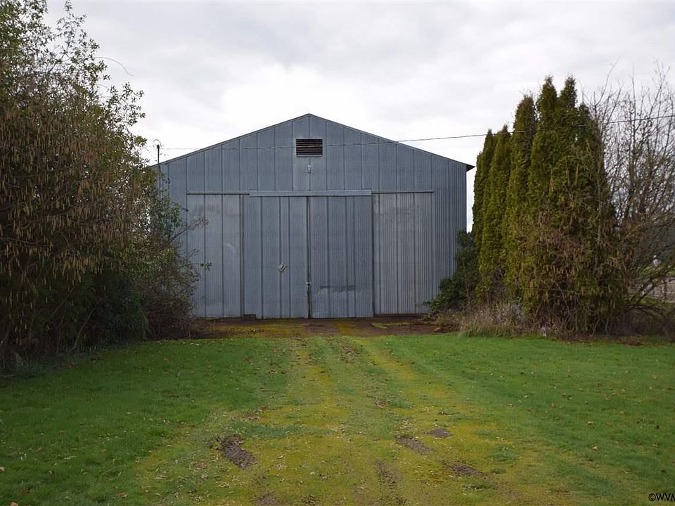 2nd image of 8245 72nd Ave NE