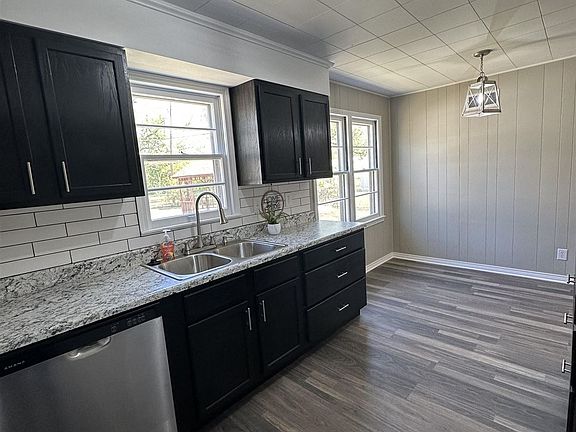 3rd image of 1408 E Alta Ave