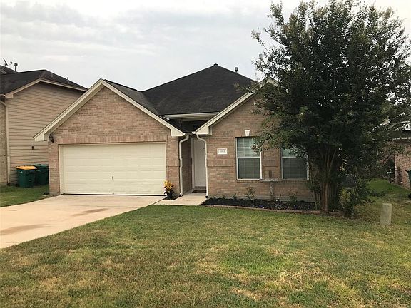 2nd image of 981 Oak Falls Dr