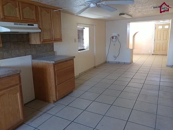 4th image of 408 Juniper Ave