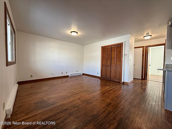 5th image of 130 E Kelly Ave APT 11