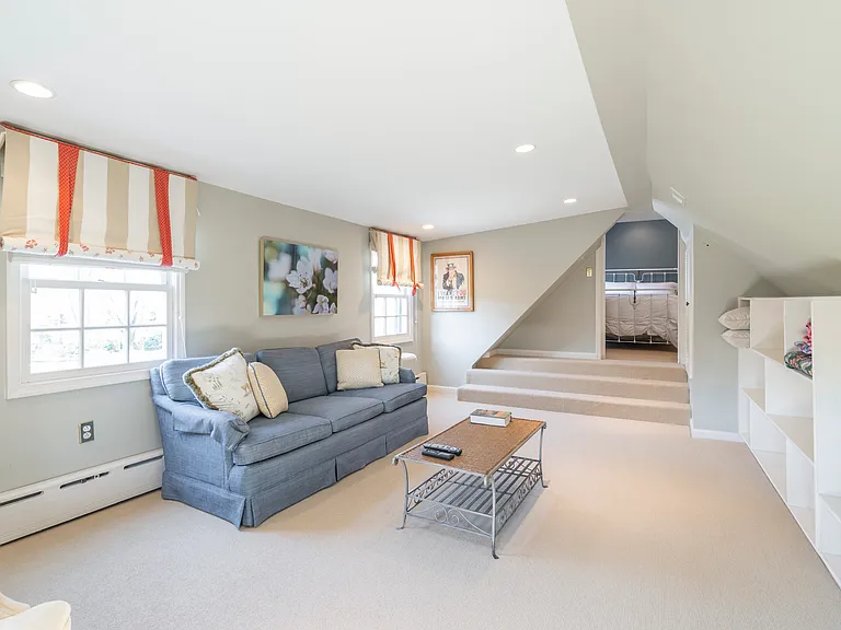 601 Harriton Rd — Photo 41