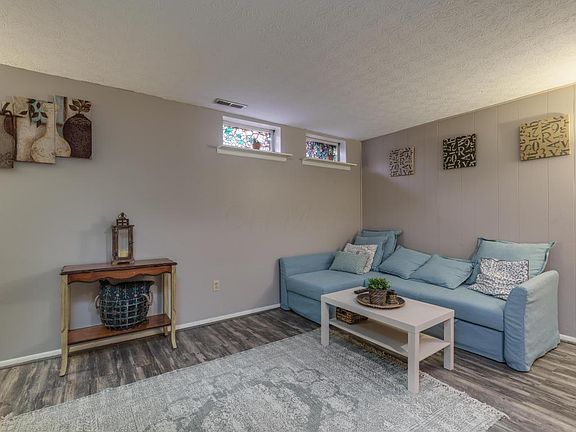 4th image of 2961 Talbrock Cir