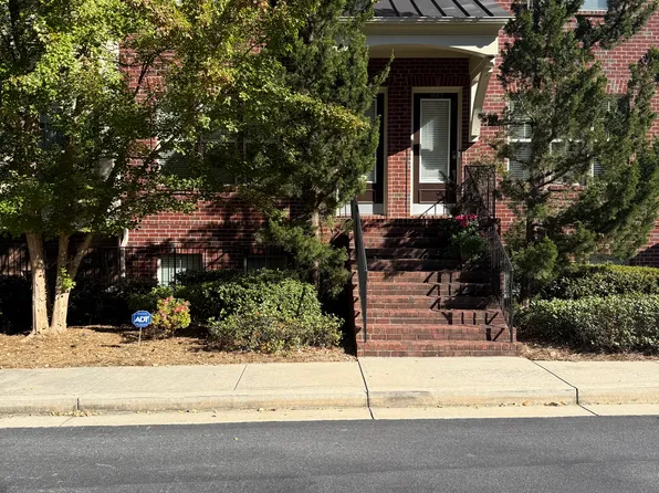 1664 Sabastian Point, Atlanta, GA 30329