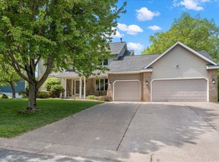 139 Ridge Way, Saint Paul, MN 55115