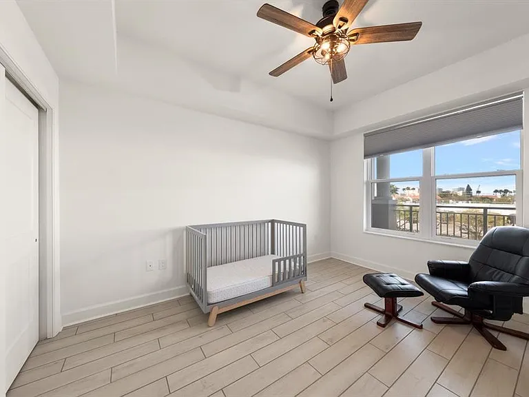 125 Island Way #402 — Photo 18