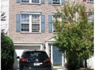 3 Golf View Ct, Pine Hill, NJ 08021