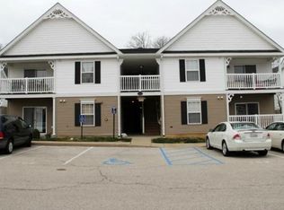 152 Brandy Mill Cir APT C, High Ridge, MO 63049